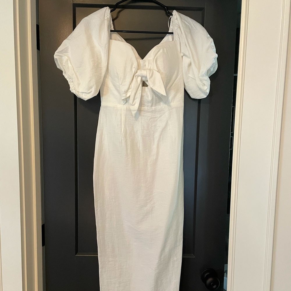 NWT off the shoulder or cap sleeve midi dress